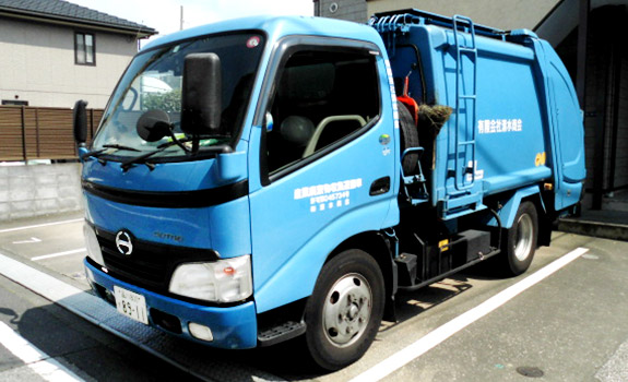 2tパッカー車（産業廃棄物）
